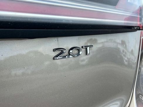Used 2020 Lincoln Nautilus Reserve FWD image 12