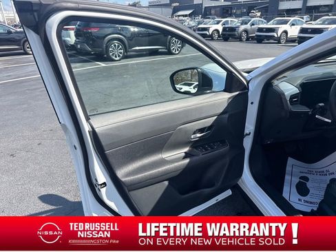 New 2026 Nissan Kicks SV image 10