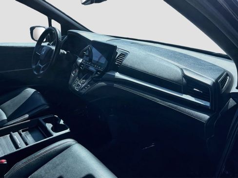 Used 2024 Honda Odyssey Sport image 31