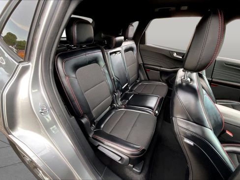 Used 2024 Ford Escape ST-Line FWD image 19