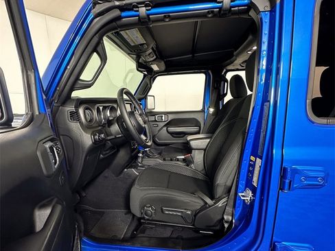 Used 2021 Jeep Wrangler Unlimited Sport image 7