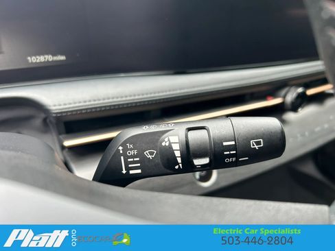 Used 2023 Nissan Ariya FWD image 24