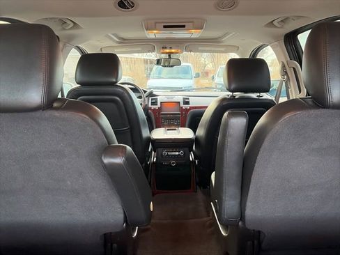 Used 2012 Cadillac Escalade Luxury image 15