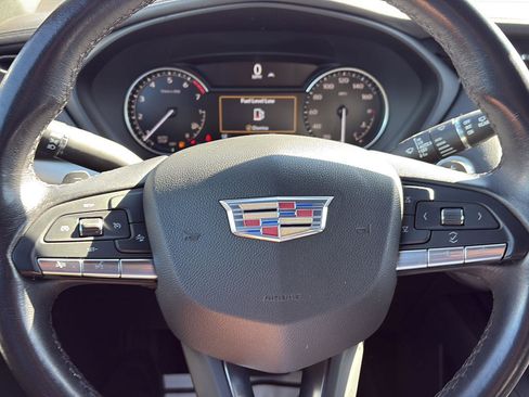 Used 2023 Cadillac XT4 Premium Luxury image 26