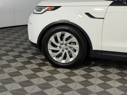 Used 2024 Land Rover Discovery S AWD/4WD image 10