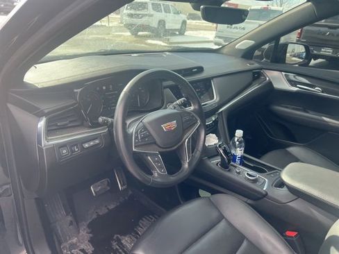 Used 2023 Cadillac XT5 Sportv w/ Technology Package image 4