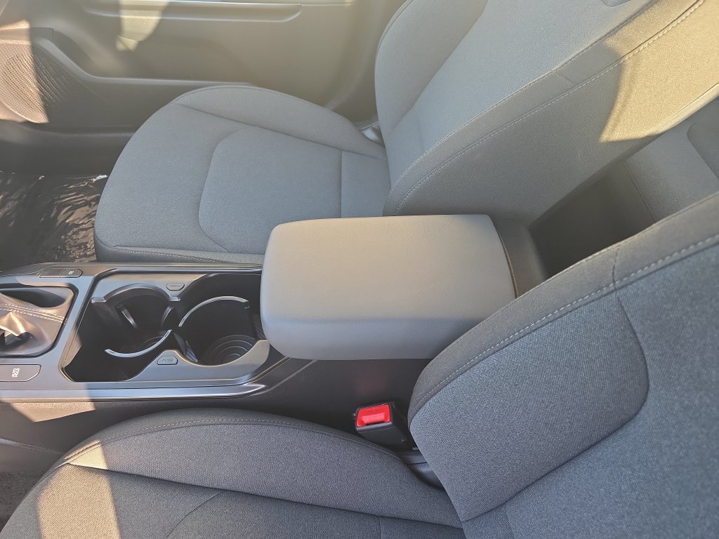 Used 2025 Kia K4 FWD image 23