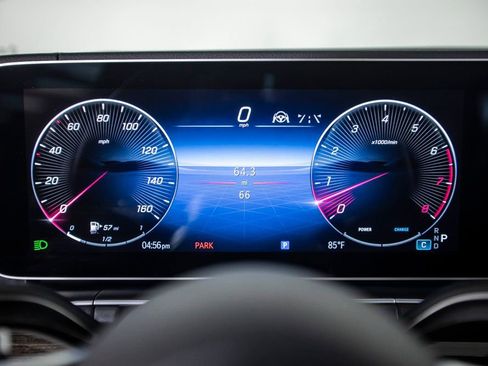 Used 2025 Mercedes-Benz GLS 450 4MATIC image 27