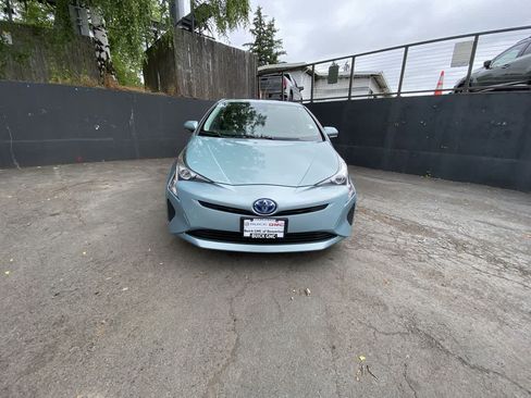 Used 2016 Toyota Prius Four w/ Advanced Technology Package FWD image 9