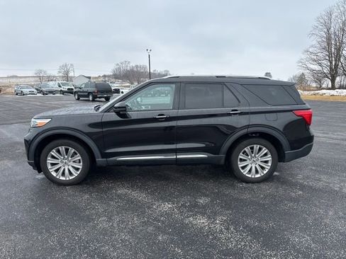 Certified 2022 Ford Explorer Limited w/ Limited Technology Package image 3