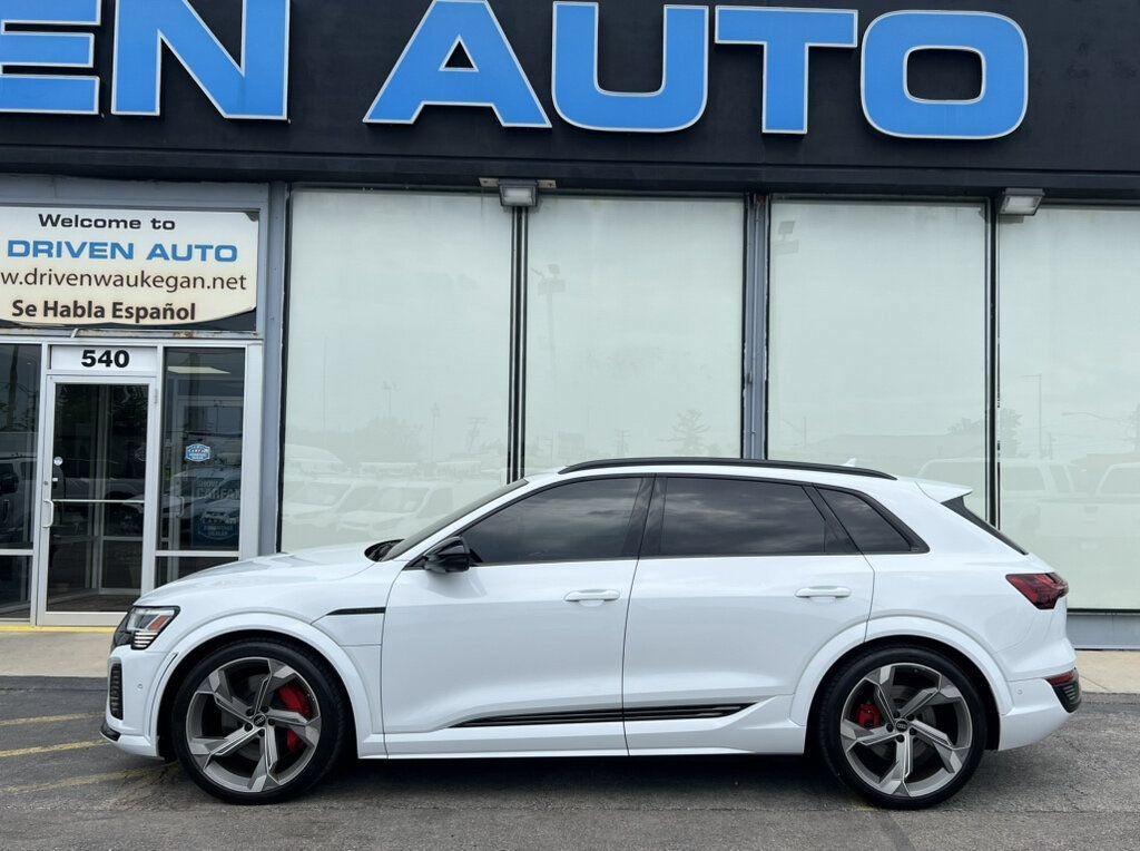 Used 2024 Audi Q8 e-tron Prestige w/ Prestige Package AWD/4WD image 32