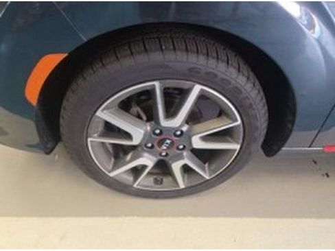 Used 2020 Kia Soul GT-Line w/ GT 2.0L Power Sunroof Package FWD image 2