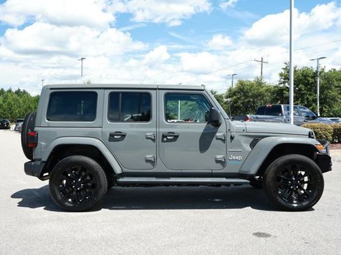 Used 2021 Jeep Wrangler Unlimited Sahara AWD/4WD image 4