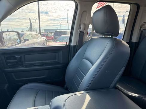 Used 2018 RAM 1500 Tradesman w/ Chrome Appearance Group image 22