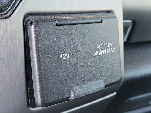 Used 2022 Ford F350 Platinum w/ Tremor Off-Road Package AWD/4WD image 17