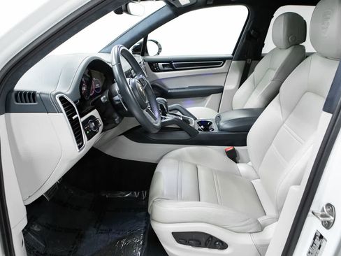 Certified 2023 Porsche Cayenne GTS w/ Premium Package Plus AWD/4WD image 22