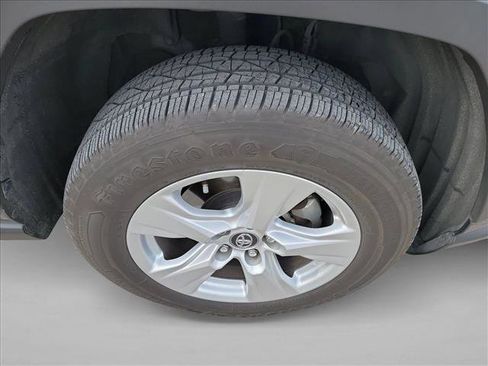 Used 2020 Toyota RAV4 XLE image 10