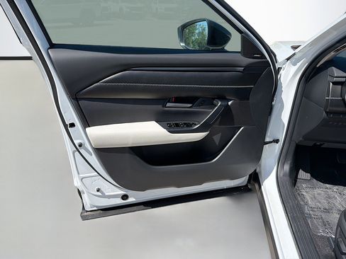 New 2026 MAZDA CX-50 AWD 2.5 S w/ Premium Package image 23