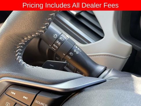 Used 2025 Subaru Forester Limited AWD/4WD image 29