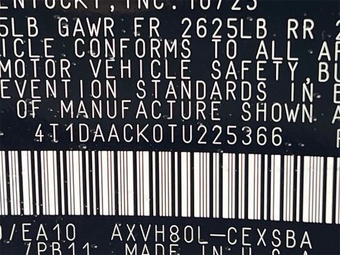 Used 2026 Toyota Camry SE image 31