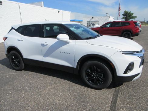 Used 2021 Chevrolet Blazer LT AWD/4WD image 3
