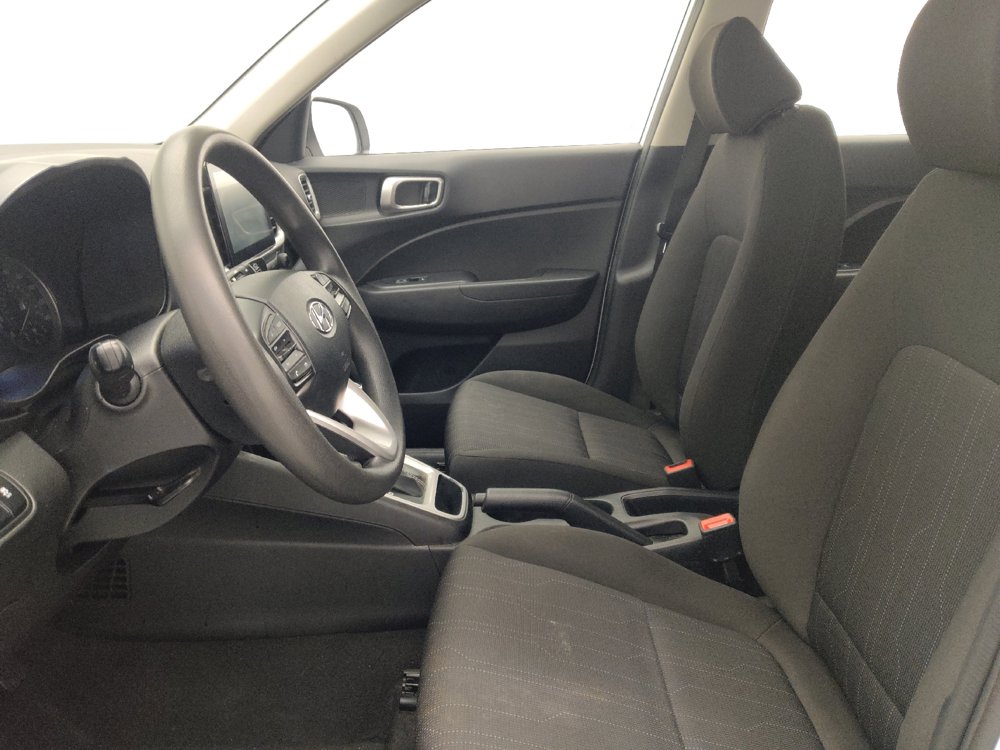 Used 2022 Hyundai Venue SE w/ Cargo Package FWD image 17