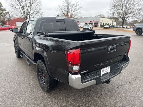 Used 2022 Toyota Tacoma SR5 image 3