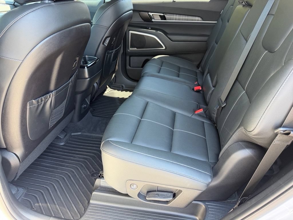 Used 2025 Kia Telluride EX FWD image 14