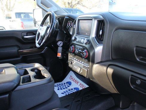 Used 2022 Chevrolet Silverado 2500 LT w/ Fleet Comfort Package image 18