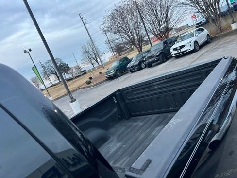 Used 2016 RAM 1500 Outdoorsman image 13