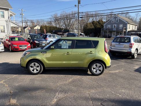 Used 2015 Kia Soul image 4