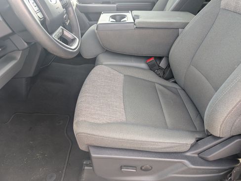Used 2025 Ford F250 XLT AWD/4WD image 12