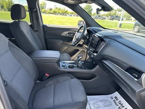 Certified 2023 Chevrolet Traverse LT FWD image 25