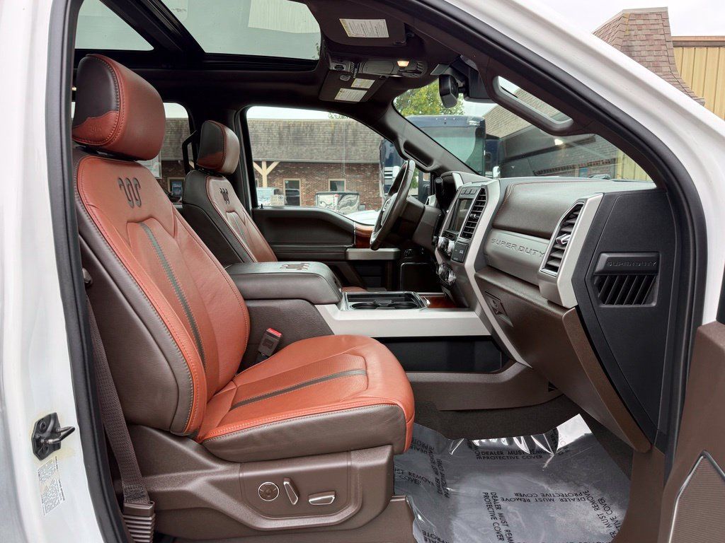 Used 2019 Ford F350 King Ranch w/ King Ranch Ultimate Package AWD/4WD image 17