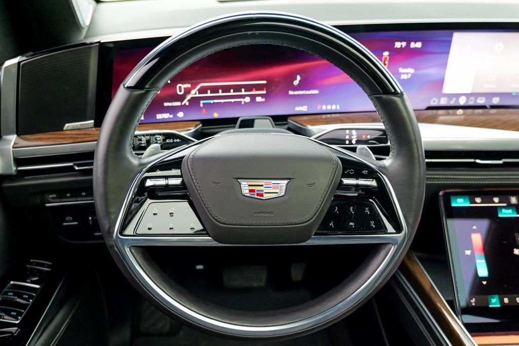 Used 2025 Cadillac Escalade ESV Sport Platinum AWD/4WD image 45