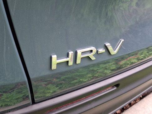 Used 2024 Honda HR-V LX image 5