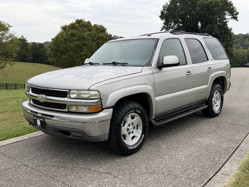 Used 2005 Chevrolet Tahoe LT w/ LT Preferred Equipment Group AWD/4WD image 1