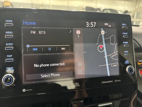 Used 2021 Toyota Camry XLE w/ Navigation Upgrade Package FWD image 24