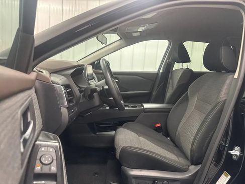 Used 2023 Nissan Rogue SV AWD/4WD image 10