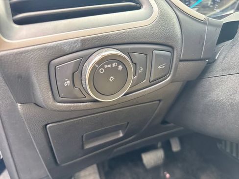 Used 2017 Ford Edge SEL w/ Equipment Group 201A AWD/4WD image 34