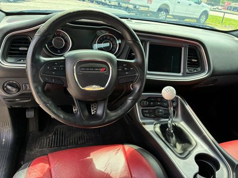 Used 2015 Dodge Challenger R/T Scat Pack RWD image 5