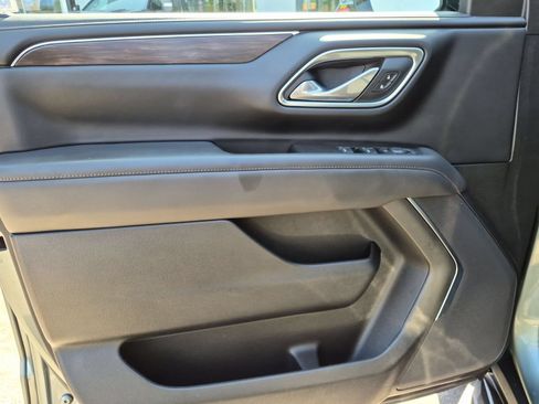 Used 2024 Chevrolet Tahoe LS RWD image 10