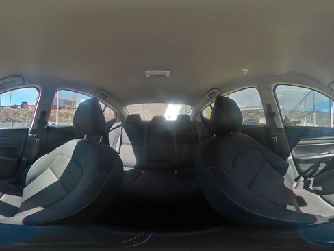 Used 2025 Nissan Altima 2.5 SV image 44