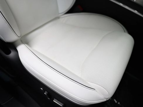 Used 2022 Tesla Model X Plaid AWD/4WD image 36