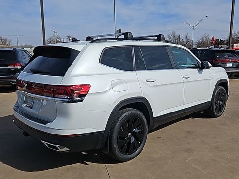 New 2026 Volkswagen Atlas SE image 5