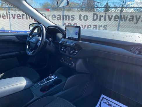 Used 2025 Ford Escape Active image 17