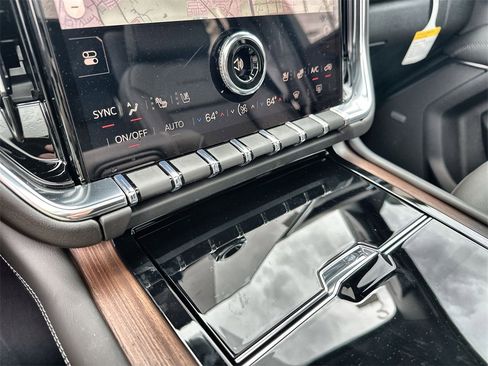 New 2026 GMC Yukon XL Denali w/ Denali Reserve Package image 27