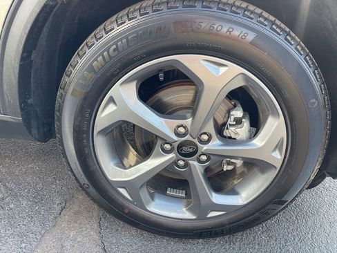 Used 2025 Ford Escape ST-Line image 29