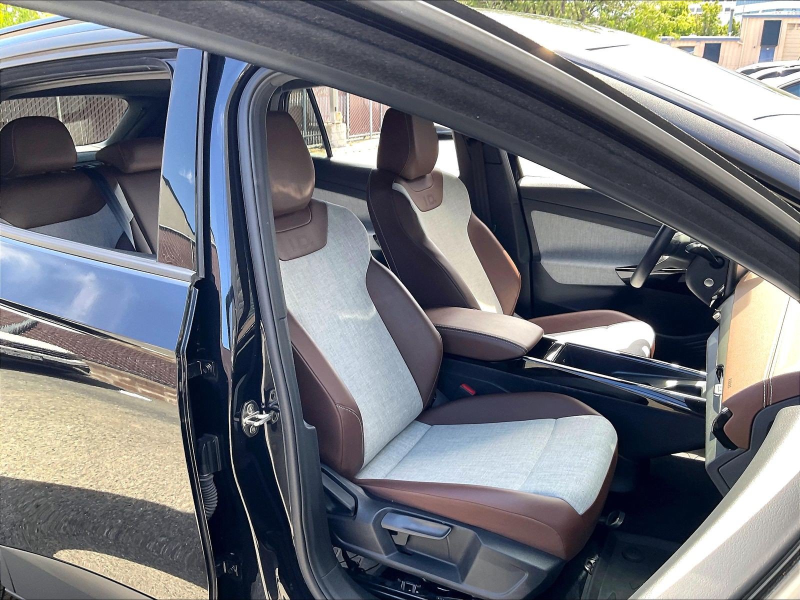 Certified 2023 Volkswagen ID.4 Pro RWD image 6