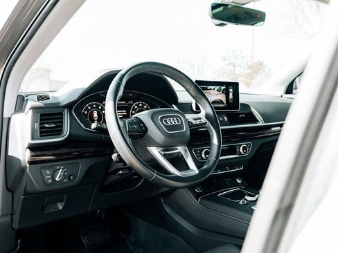 Used 2020 Audi Q5 2.0T Premium Plus w/ Premium Plus Package image 17